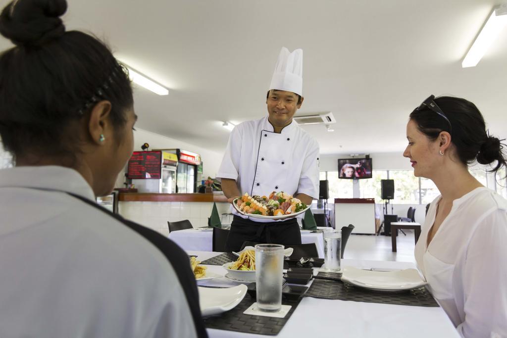 Crossroads Hotel Lae Omili Luaran gambar